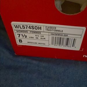 New Balance women or men sneakers